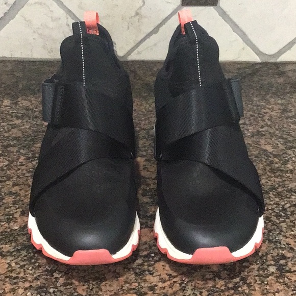 Sorel Women’s Size 9 Kinetic Sneaker High Top Strap Black Mesh Upper Velcro - Picture 1 of 15